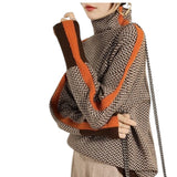 Marieke - Højhalset sweater med orange kontraststribe