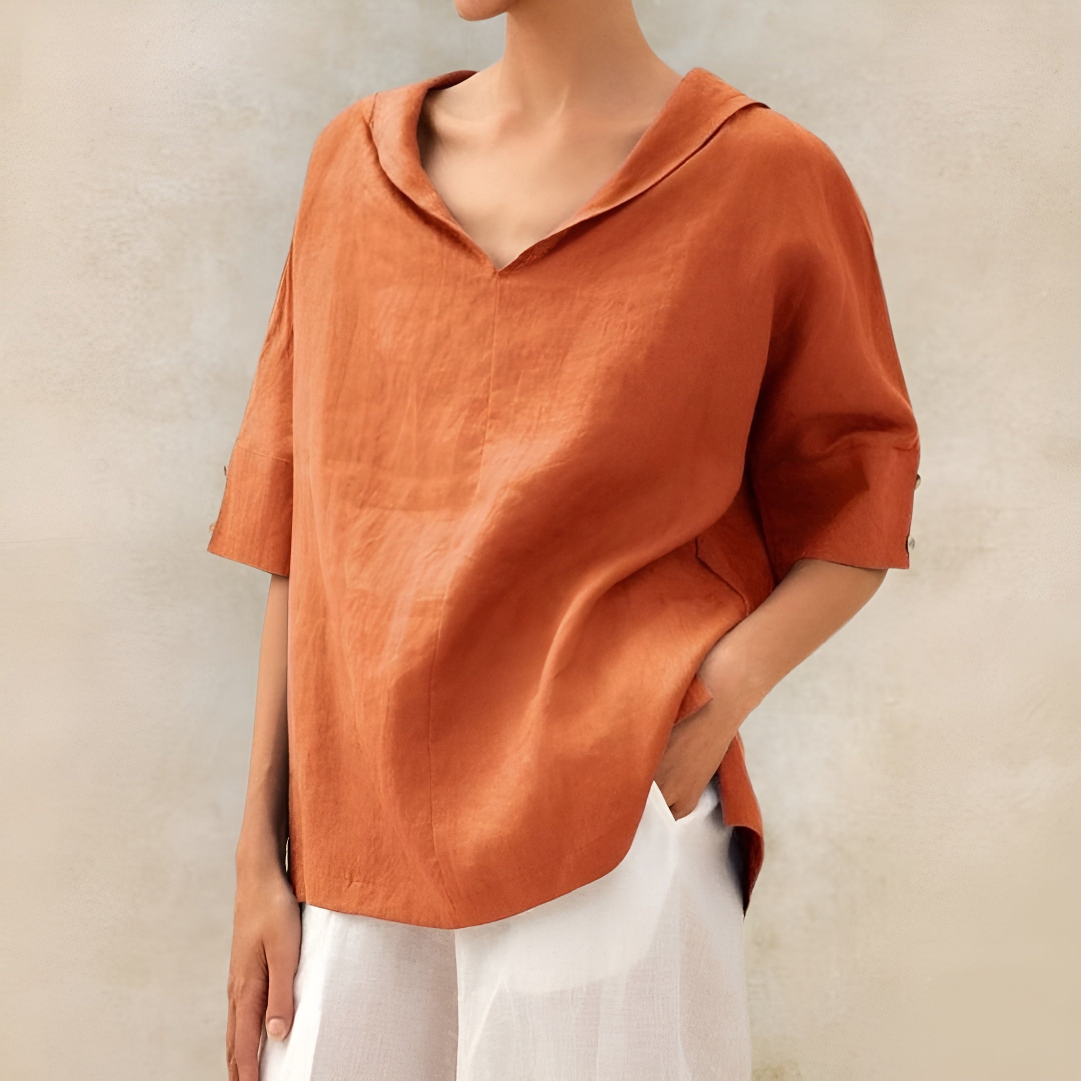 LINDSEY™ – LET OG STYLISH BLUSE