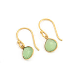 Ørering med vedhæng af chalcedony