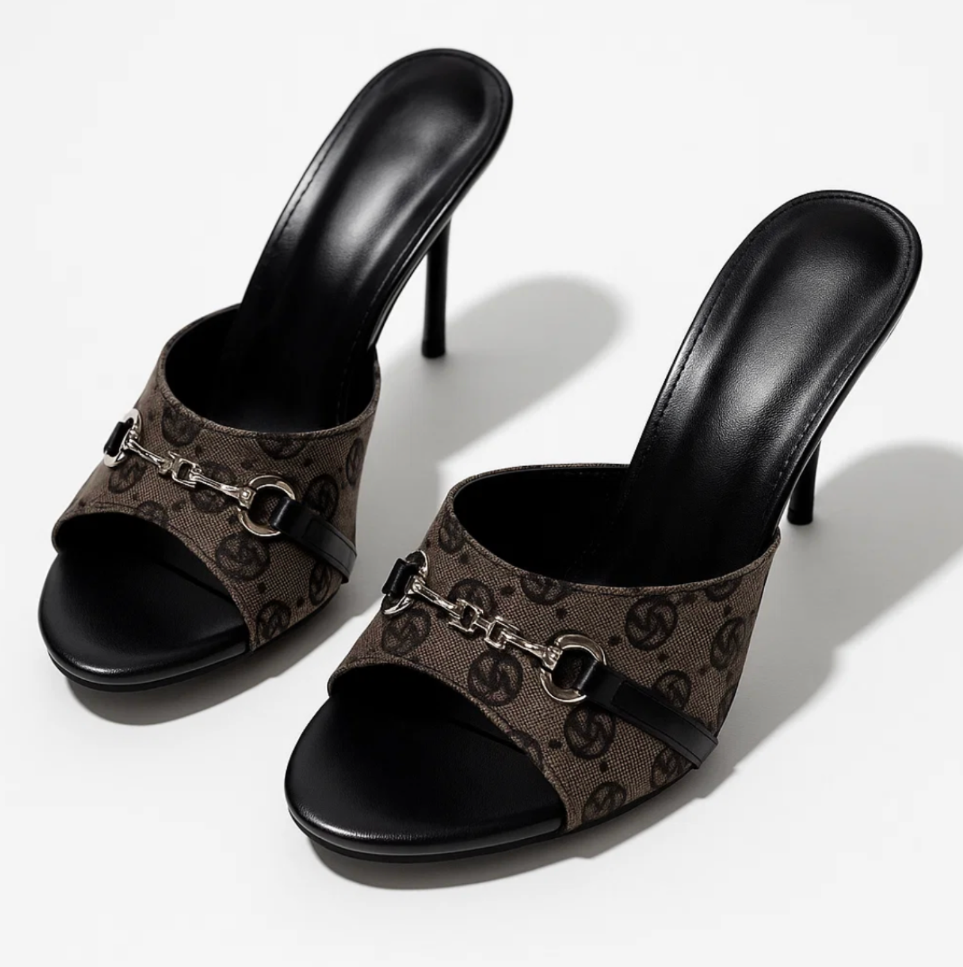 MATILDE™ – MONOGRAM HÆLE MED MODERNE ELEGANCE