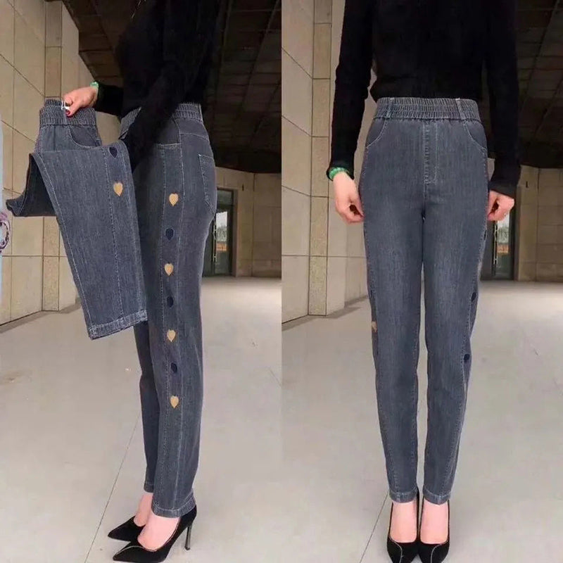 AMOUR™ – HØJELASTISKE JEANS TIL KVINDER MED HJERTEBRODERI