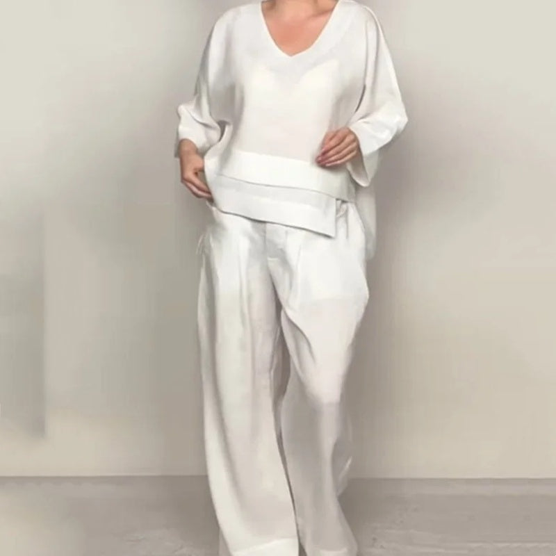 VALENTINA™ – TO-DELS SÆT MED AFSLAPPET PASFORM OG MINIMALISTISK STIL