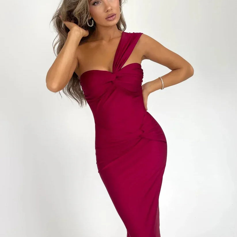 CHLOÉ™ – ELEGANT KJOLE MED RAFFINERET UDTRYK