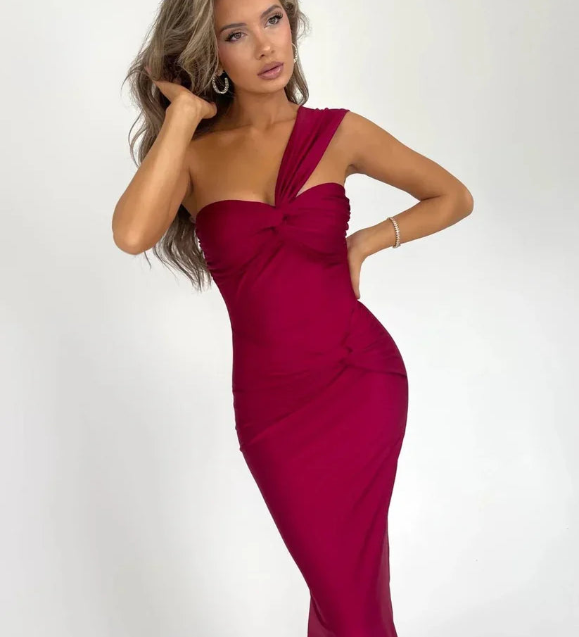 CHLOÉ™ – ELEGANT KJOLE MED RAFFINERET UDTRYK